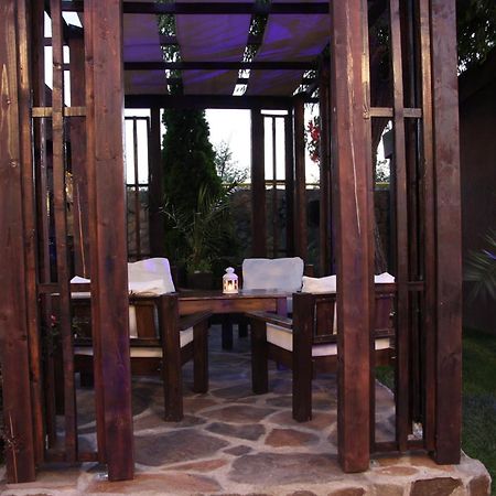 Rixo'S Guesthouse Circea Exterior photo