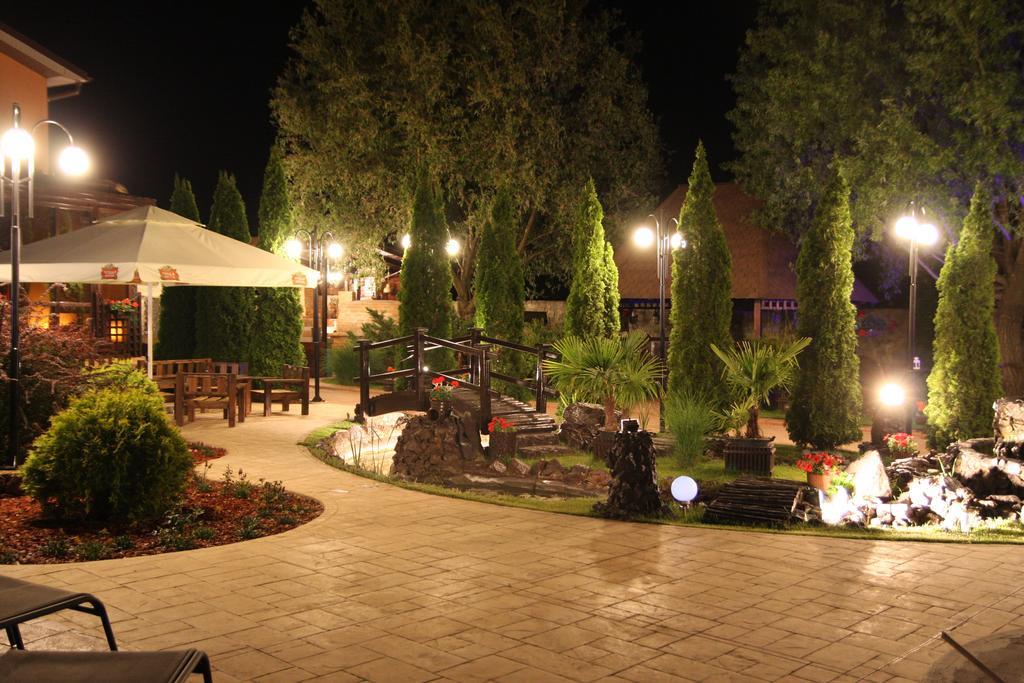 Rixo'S Guesthouse Circea Exterior photo