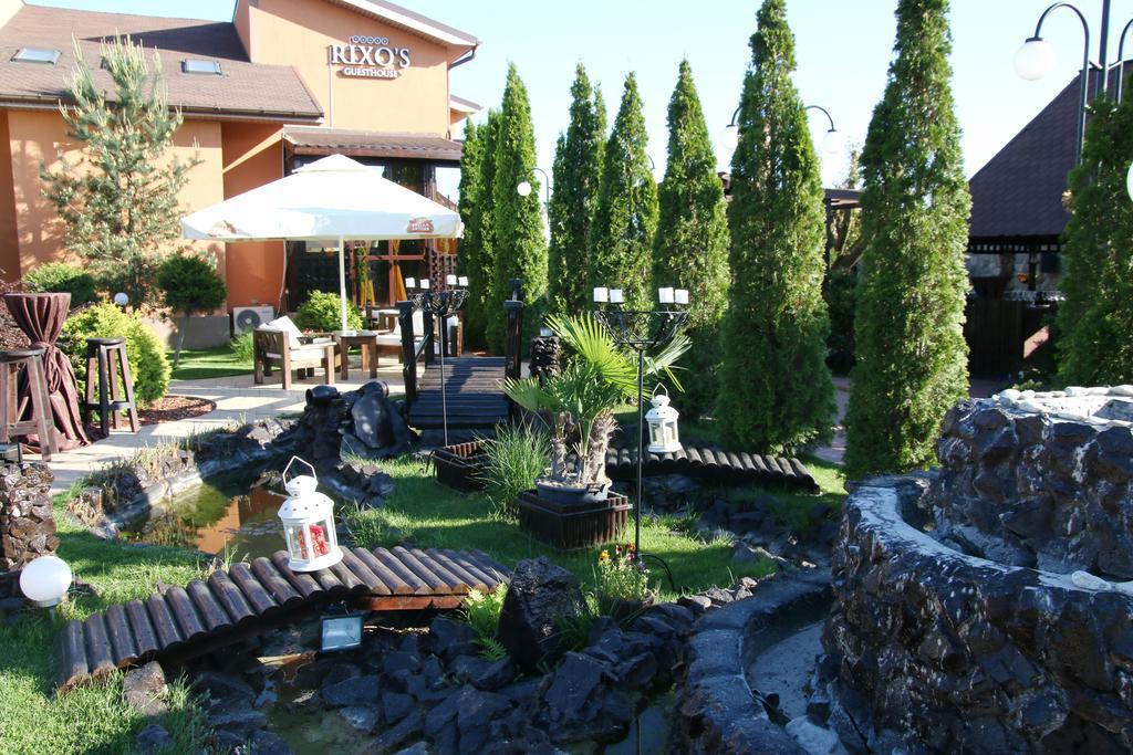 Rixo'S Guesthouse Circea Exterior photo