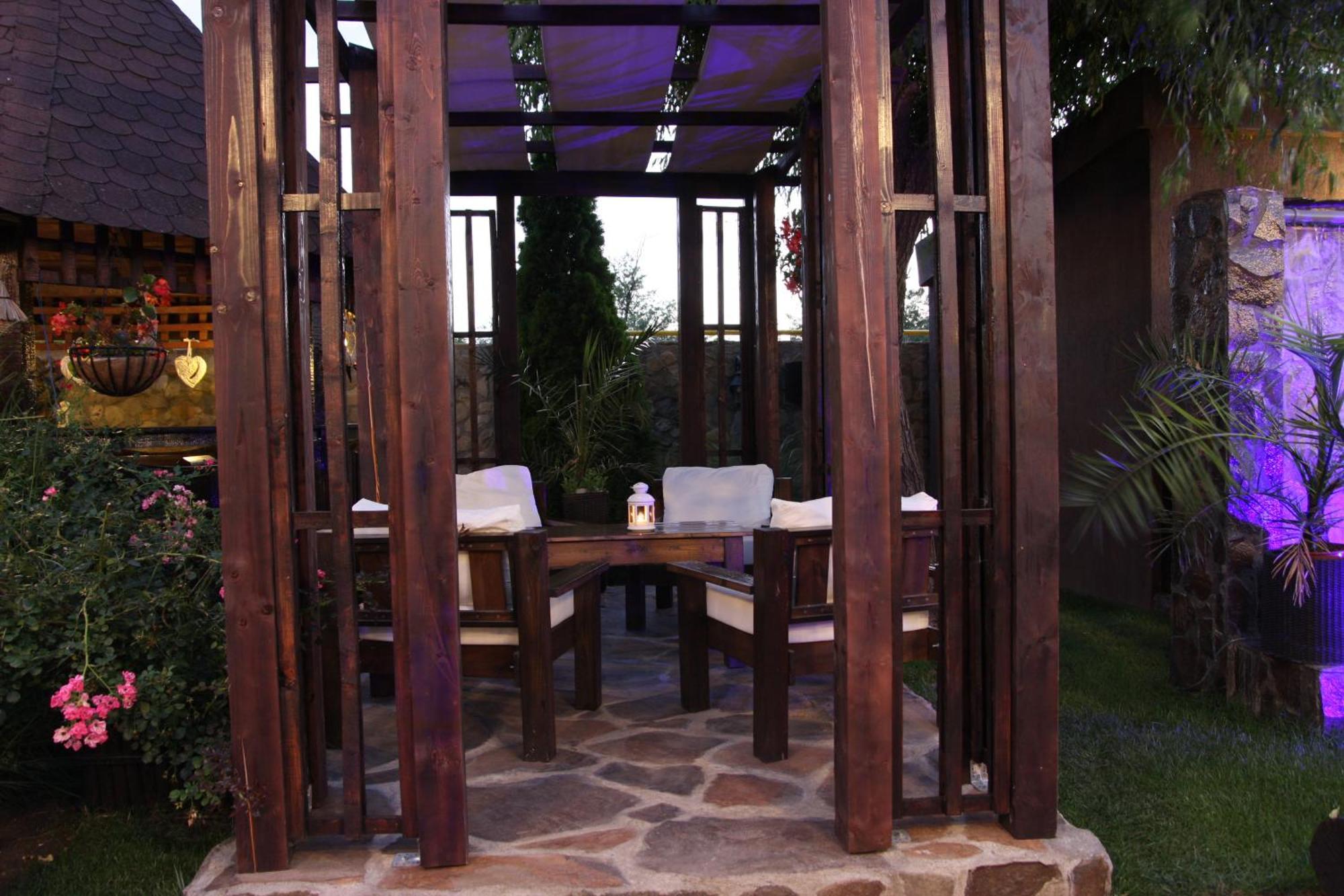 Rixo'S Guesthouse Circea Exterior photo